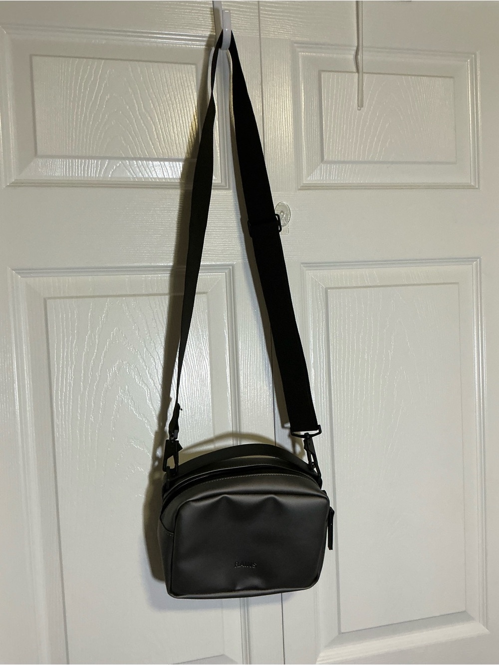 Rains waterproof unisex bag - Picture 2 of 7